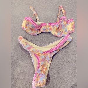 Blackbough cheeky bikini